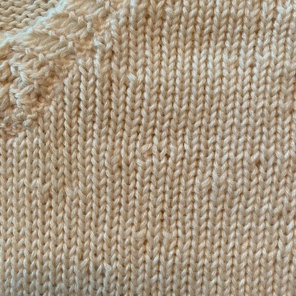 Studio B 100% Wool substantial tall cozy retro creamy long line knit pullover. - Picture 6 of 8